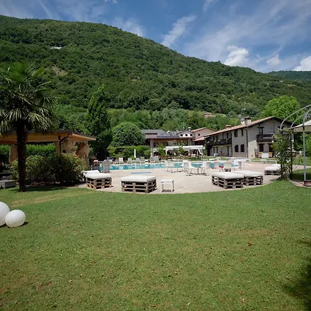 Ai Cadelach Hotel Giulia 3* Revine Lago