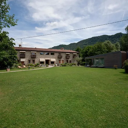 Ai Cadelach Giulia Szálloda