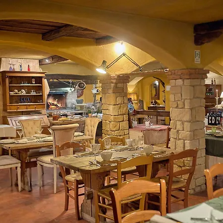 Ai Cadelach Hotel Giulia 3*