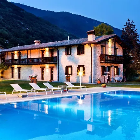 Hotel Ai Cadelach Hotel Giulia Revine Lago