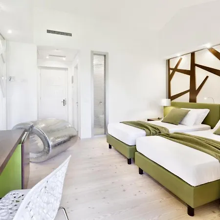 Hotel Ai Cadelach Hotel Giulia Revine Lago