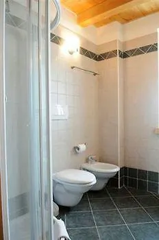Hotel Ai Cadelach Hotel Giulia Revine Lago
