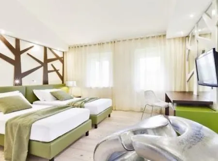 Hotel Ai Cadelach Hotel Giulia Revine Lago
